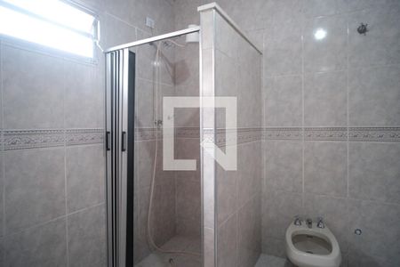 Banheiro de casa à venda com 2 quartos, 180m² em Jardim Popular, São Paulo