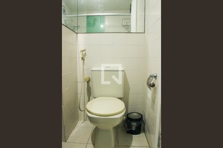 Apartamento para alugar com 95m², 2 quartos e 1 vaga Apartamento para alugar com 95m², 2 quartos e 1 vagaBanheiro