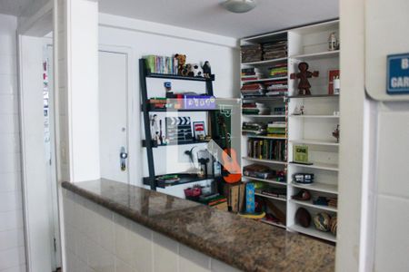 Apartamento para alugar com 95m², 2 quartos e 1 vaga Apartamento para alugar com 95m², 2 quartos e 1 vagaCozinha