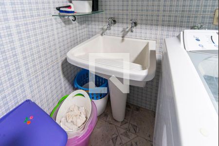 Casa à venda com 234m², 3 quartos e 4 vagasÁrea de Serviço