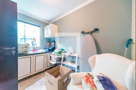 Casa à venda com 234m², 3 quartos e 4 vagasQuarto de Serviço