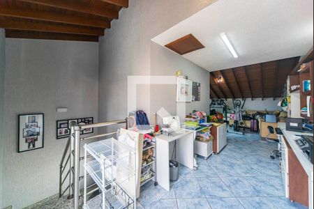 Casa à venda com 234m², 3 quartos e 4 vagasSótão