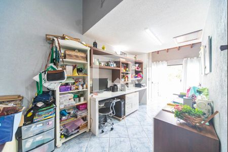 Casa à venda com 234m², 3 quartos e 4 vagasSótão