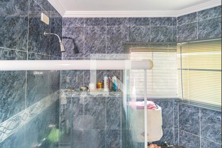 Casa à venda com 234m², 3 quartos e 4 vagasBanheiro do Quarto 2