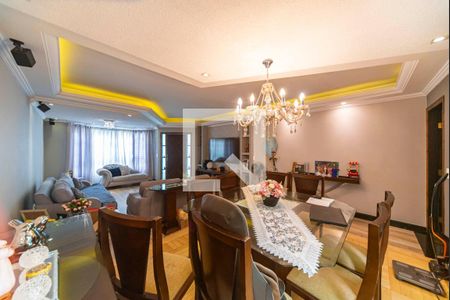 Sala de casa à venda com 3 quartos, 234m² em Vila Scarpelli, Santo André