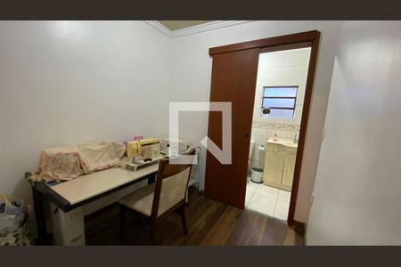Casa à venda com 3 quartos, 190m² em Bom Jesus, Porto Alegre