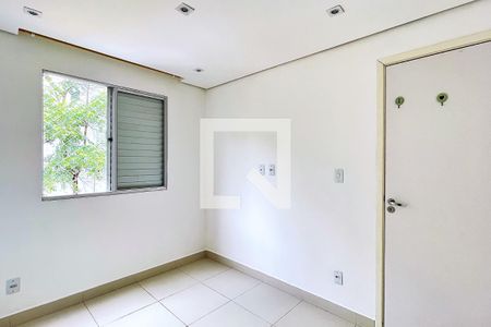 Quarto 2 de apartamento para alugar com 2 quartos, 47m² em Vila Alzira, Guarulhos