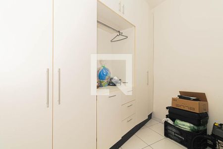 Casa à venda com 300m², 3 quartos e 4 vagasQuintal