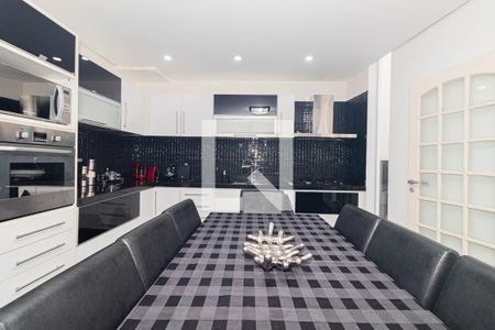 Casa à venda com 300m², 3 quartos e 4 vagasCozinha