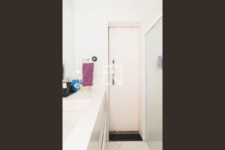 Banheiro da Suíte 1 de casa à venda com 3 quartos, 300m² em Vila Paiva, São Paulo