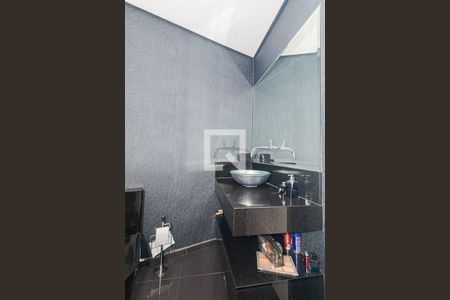 Casa à venda com 300m², 3 quartos e 4 vagasLavabo