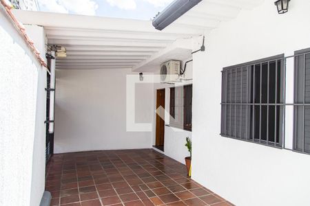 Casa para alugar com 150m², 3 quartos e 1 vaga Casa para alugar com 150m², 3 quartos e 1 vagaGaragem
