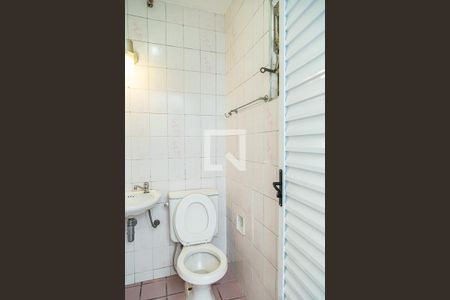 Casa para alugar com 150m², 3 quartos e 1 vaga Casa para alugar com 150m², 3 quartos e 1 vagaBanheiro de Serviço