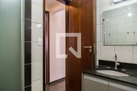 Casa para alugar com 150m², 3 quartos e 1 vaga Casa para alugar com 150m², 3 quartos e 1 vagaBanheiro Social