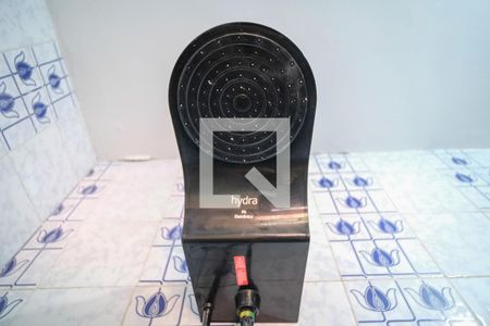 Casa à venda com 155m², 4 quartos e 2 vagasChuveiro