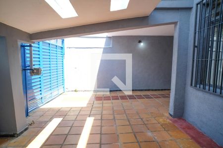 Casa à venda com 155m², 4 quartos e 2 vagasGaragem