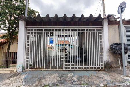 Casa à venda com 150m², 3 quartos e 3 vagasFachada