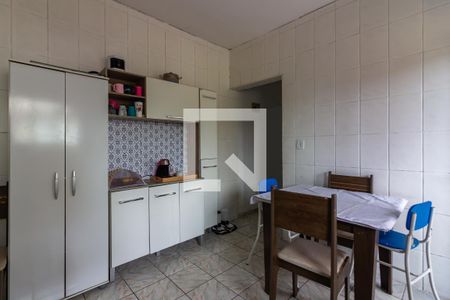 Casa à venda com 150m², 3 quartos e 3 vagasCozinha 