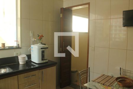 Casa à venda com 152m², 4 quartos e 2 vagasCozinha