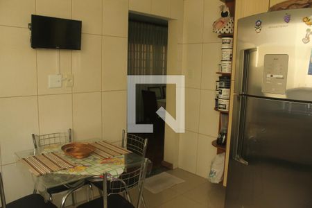 Casa à venda com 152m², 4 quartos e 2 vagasCozinha