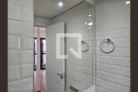 Studio à venda com 33m², 1 quarto e sem vaga Studio à venda com 33m², 1 quarto e sem vagaBanheiro