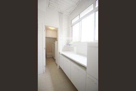 Apartamento para alugar com 155m², 4 quartos e 2 vagasLavanderia