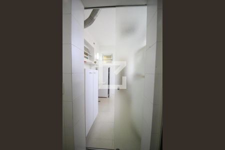 Apartamento para alugar com 155m², 4 quartos e 2 vagasLavanderia