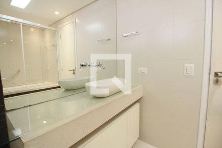 Apartamento para alugar com 155m², 4 quartos e 2 vagasBanheiro Social
