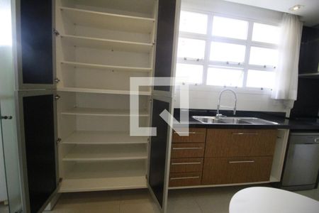 Apartamento para alugar com 155m², 4 quartos e 2 vagasCozinha