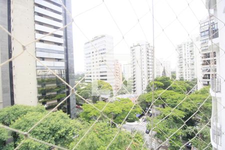 Apartamento para alugar com 155m², 4 quartos e 2 vagasVaranda