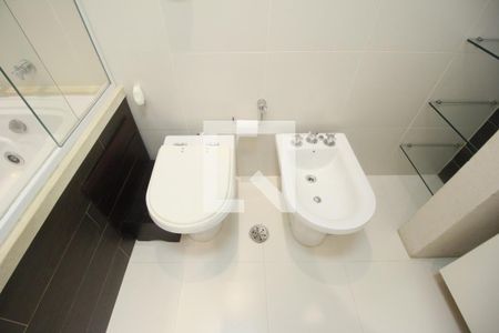 Apartamento para alugar com 155m², 4 quartos e 2 vagasBanheiro Social