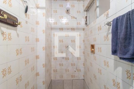 Banheiro de kitnet/studio à venda com 1 quarto, 49m² em Santana, Porto Alegre