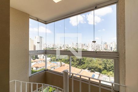 Apartamento para alugar com 78m², 2 quartos e 2 vagas Apartamento para alugar com 78m², 2 quartos e 2 vagasEscada