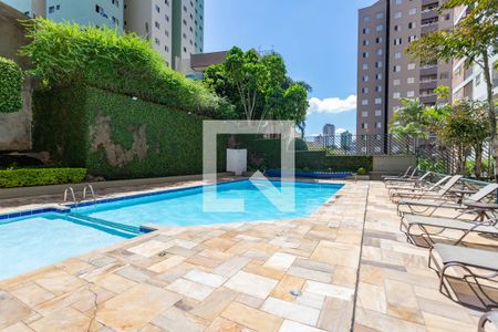 Apartamento à venda com 65m², 2 quartos e 1 vaga Apartamento à venda com 65m², 2 quartos e 1 vagaÁrea comum - Piscina