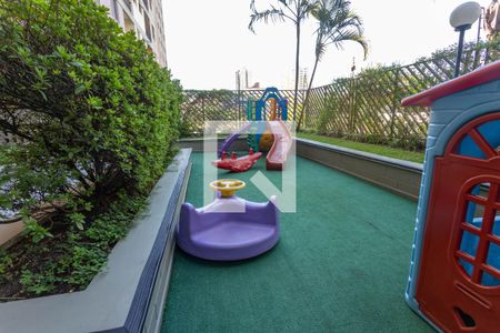 Apartamento à venda com 65m², 2 quartos e 1 vaga Apartamento à venda com 65m², 2 quartos e 1 vagaÁrea comum - Playground