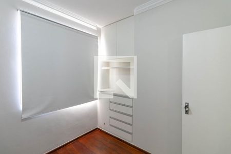 Quarto 2 de apartamento para alugar com 3 quartos, 90m² em Grajaú, Belo Horizonte