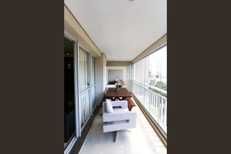 Varanda da Sala de apartamento à venda com 4 quartos, 145m² em Lar São Paulo, São Paulo