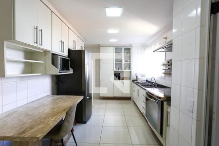 Apartamento à venda com 145m², 4 quartos e 3 vagasCozinha