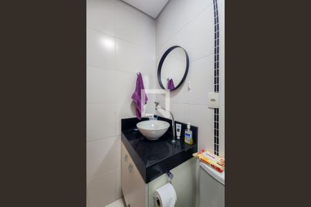 Apartamento à venda com 78m², 3 quartos e 2 vagas Apartamento à venda com 78m², 3 quartos e 2 vagasBanheiro Social