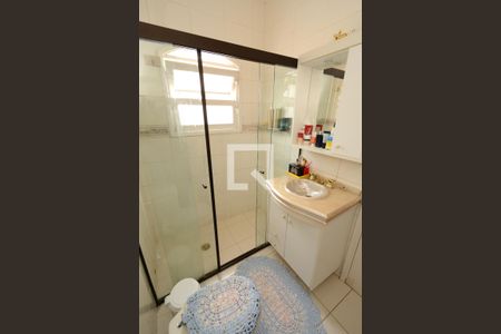 Casa à venda com 500m², 4 quartos e 3 vagasBanheiro da Suíte 2