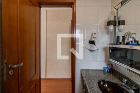 Casa à venda com 150m², 4 quartos e 2 vagas Casa à venda com 150m², 4 quartos e 2 vagasBanheiro 3