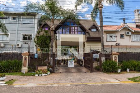 Casa de condomínio à venda com 170m², 3 quartos e 1 vagaFachada