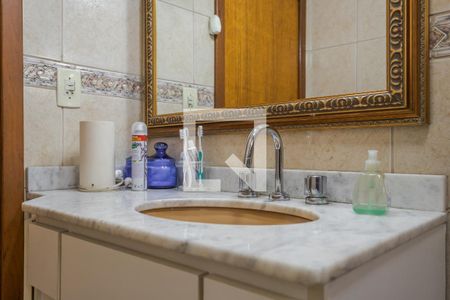 Casa de condomínio à venda com 170m², 3 quartos e 1 vagaBanheiro Social