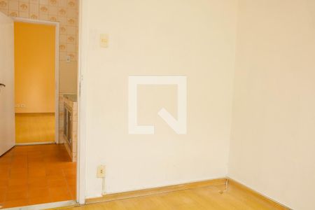 Apartamento para alugar com 75m², 2 quartos e sem vaga Apartamento para alugar com 75m², 2 quartos e sem vagaQuarto de Serviço