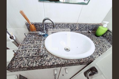 Casa de condomínio à venda com 80m², 1 quarto e 1 vagaBanheiro Social