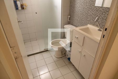 Banheiro de apartamento à venda com 2 quartos, 50m² em Santa Maria, Osasco