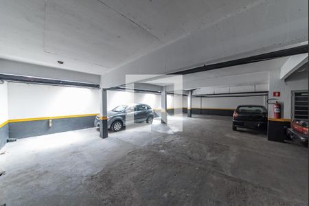 Garagem de apartamento para alugar com 2 quartos, 55m² em Cerâmica, São Caetano do Sul