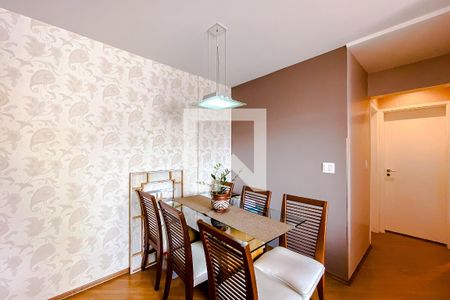 Sala de apartamento à venda com 2 quartos, 60m² em Vila Bertioga, São Paulo