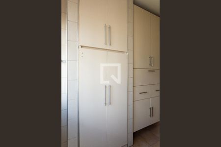 Apartamento para alugar com 66m², 2 quartos e sem vagaÁrea de Serviço