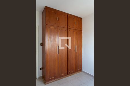 Apartamento para alugar com 66m², 2 quartos e sem vagaSuíte